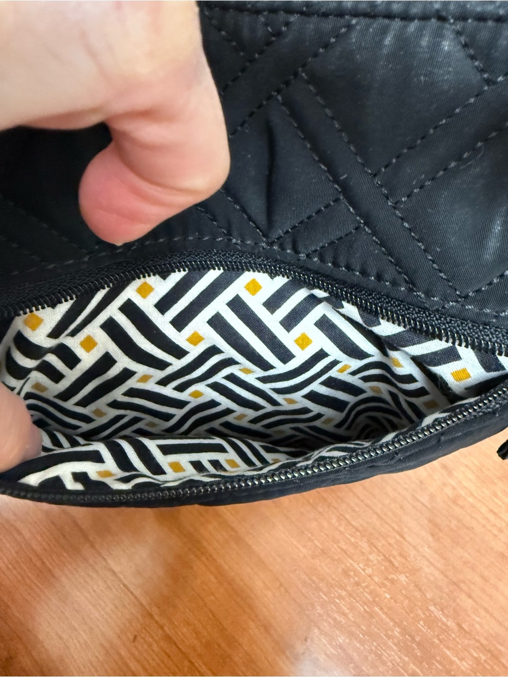 Vera Bradley Black Quilted Crossbody Shoulder Bag - Picture 5 of 7